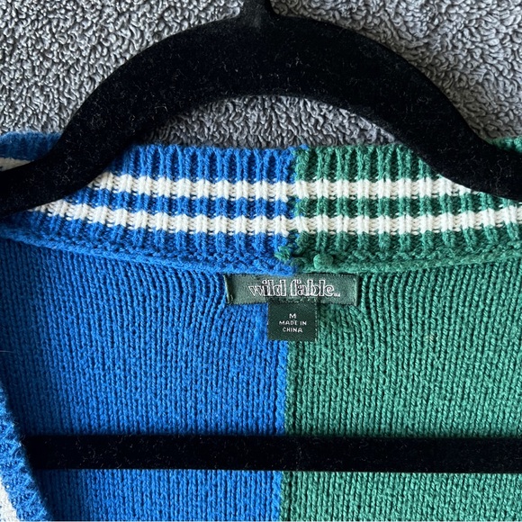 🔥Wild Fable Blue and Green V-Neck Sweater Vest - Picture 2 of 6